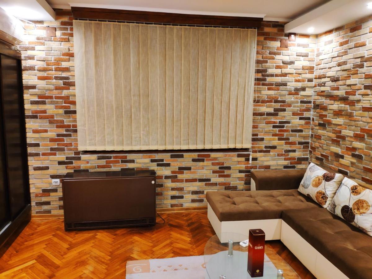V2 With Love - Vintage Modern And Spacious Belgrade Exterior photo
